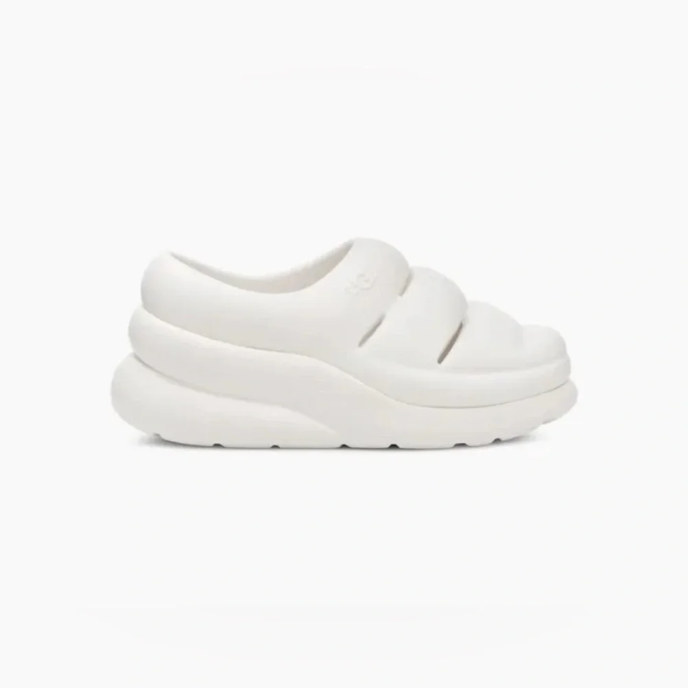 NWT UGG women’s Yeah clog gorpcore platform loungewear casual size 8/EU 39